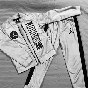 Boys Jordan Pants Set Size 6-7